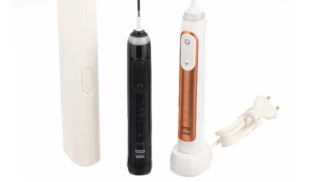 Oral-B Genius X 2x Electric Toothbrushes with Artificial
