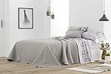 MEDIDAS DE LA COLCHA: 180x270cm (para cama de 90x190 cm) + 1 Funda Cuadrante de 50x50cm.