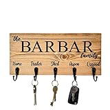 Porte-clés familial personnalisable en bois : le porte-clés mural en bois personnalisé est un cadeau utile qui fait un excellent ajout à votre décoration d'intérieur car il est personnalisé avec un design élégant contenant des détails de personnalisation tels que les noms, le nom de famille. Et puisqu'il allie fonctionnalité avec un bel extérieur, notre porte-clés mural personnalisé égayera l'entrée de votre maison.