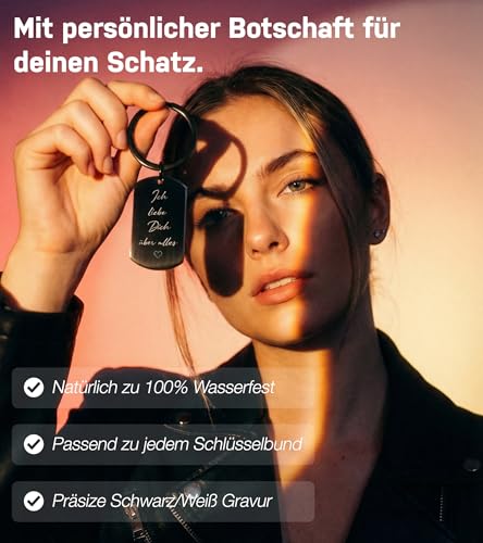 BAVELA Schlüsselanhänger personalisiert mit Bild & Gravur | Personalisierte Geschenke | Weihnachten | Schwarz-Weiß Fotogravur | Geschenk für Freund & Freundin