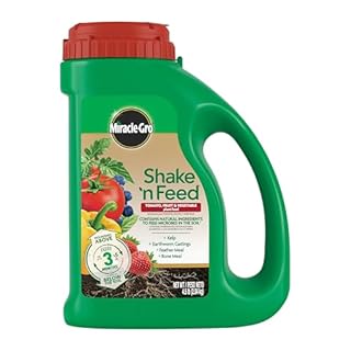 Miracle-Gro Shake 'n Feed Tomato, Fruit and Vegetable Plant Food, For Outdoor In-Ground and Potted Plants, Feeds up to 3 Months, 4.5 lbs.