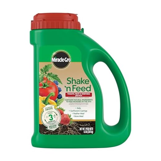 Miracle-Gro Shake 'N Feed Tomato, Fruit & Vegetable Plant Food, Plant Fertilizer, 4.5 lbs.