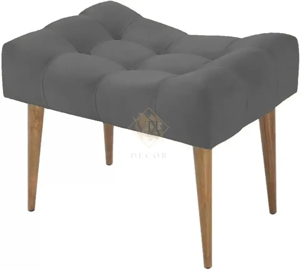 Puff Banco Estofado Suede Capitonê Luxuoso com Pés Palito de Madeira - Banqueta Decorativa Vintage para Sala, Quarto, Penteadeira e Hall - 45cm Altura x 52cm Largura (Cinza Escuro)