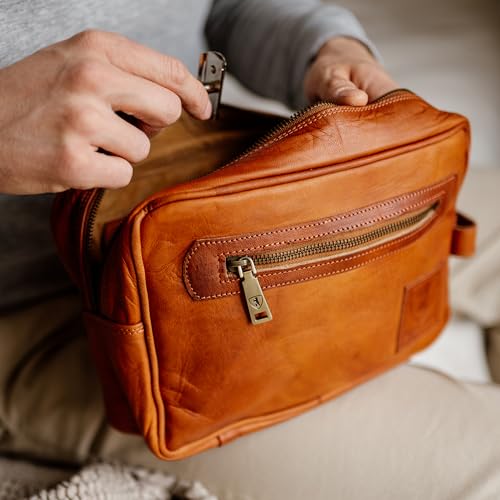 BERLINER BAGS Vintage Genuine Leather Toiletry Bag Paul, Large Capacity Cosmetics Bag for Men and Women for Travel - Brown (1 Compartment)2