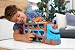 Imagen de Hot Wheels Speedway Hauler y 3 Coches de Juguete a Escala 1:64