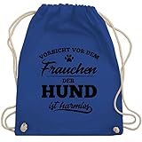 Hundebesitzerinnen und Hunde-Fans finden hier ein witziges Motiv: Mit einer Hundepfote, einem Statement und einem Spruche passt es perfekt zum Gassi