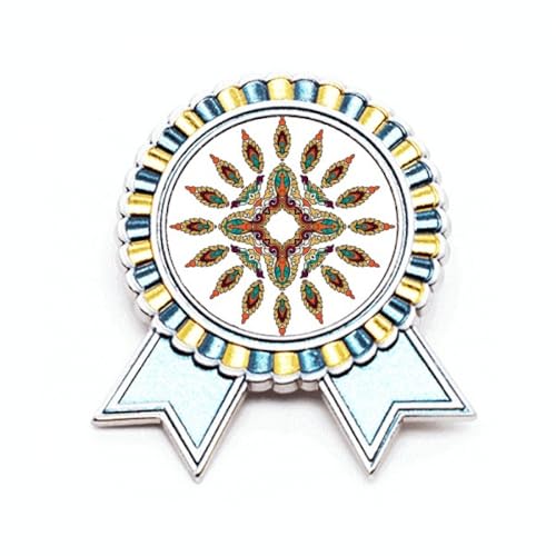 Broche asymétrique culturelle pour sublimer une veste lors d'un vernissage