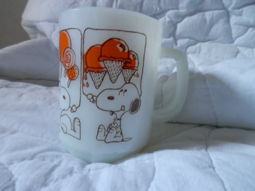 Vintage Daydreaming Snoopy Cup, Milkglass Coffee Cup #TOP2
