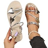 Emballage : 1 paire de sandales pour femmes.