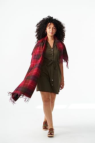 Islander Warm soft unsex wool scarf, Fuchsia Tartan, One Size3