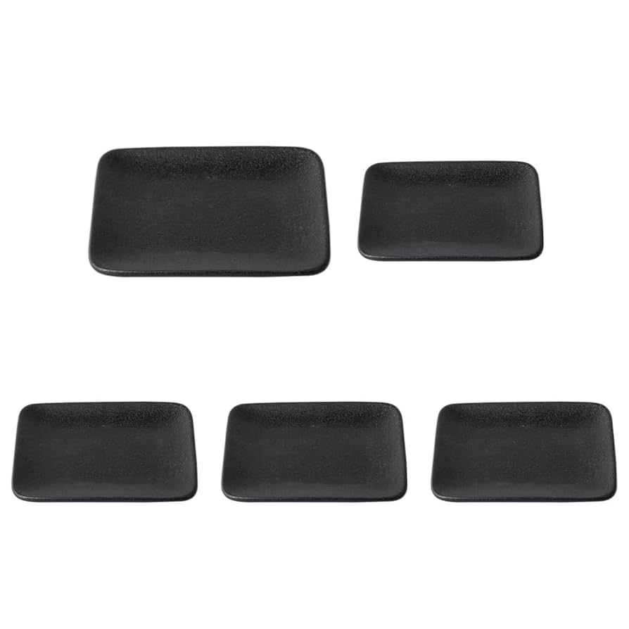 ニトリで購入した物になります。3枚目の写真のようにほんと小さく傷があります。 ニトリで購入した物になります。3枚目の写真のように