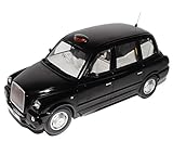 Das Modell befindet sich in einer stilvollen passenden originalen Verpackung, mit abnehmbarem Sockel.