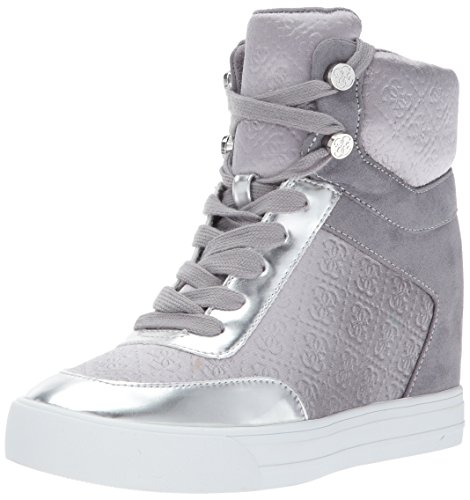 Guess Women's DAYLANA Sneaker