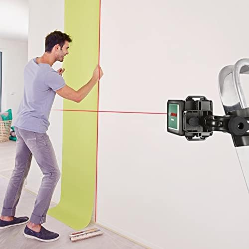 Bosch cross line laser Quigo with universal clamp MM 2 (easy and precise alignment with flexible positioning of the tool thanks to the universal clamp)
