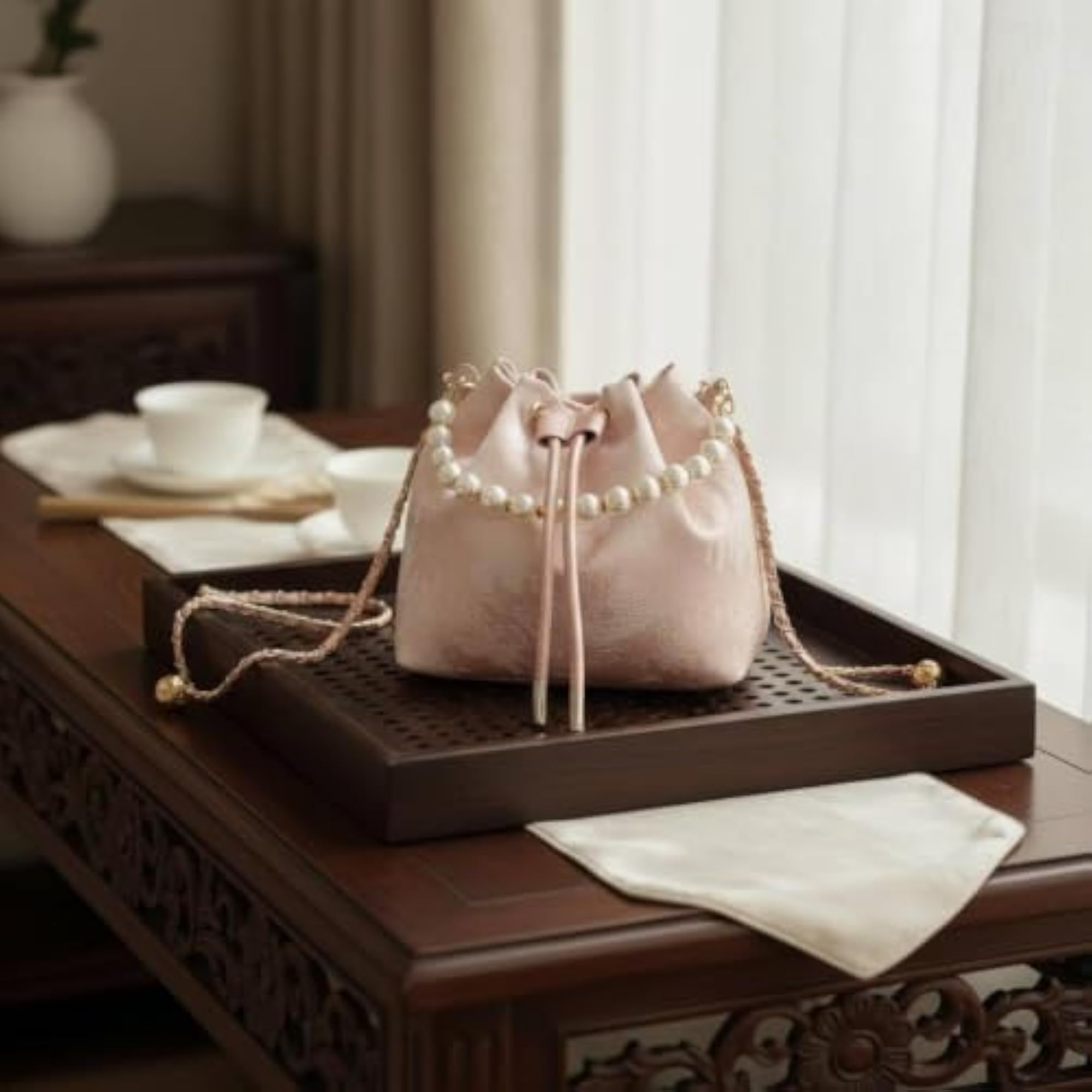 Chinese Design Drawstring Bucket Bag, Vintage Pearl Handle