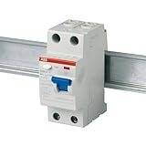 Bemessungsspannung 240V~. Kurzschlusssicher bis 10kA