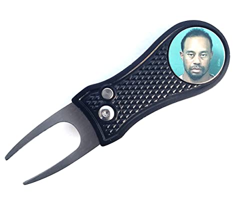 Outil divot de golf Tiger Woods sur le green accessoire pliable