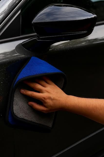 Image of Double-Sided Microfiber Cleaning Cloth for Cars - Ultra Soft, Super Absorbent, Lint-Free, Scratch-Free Towel for Car Wash, Polishing & Detailing - (40x40 cm)