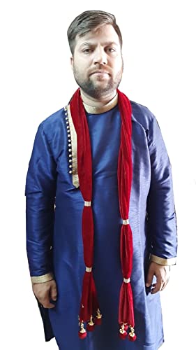Étole de marié indien velours bordeaux fait main contre les tenues de mariage ternes