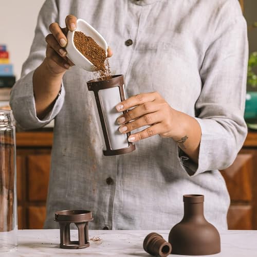 Image of Chariot New York Cold Brew Coffee Bottle 650ml | Reusable Filter Coffee Maker Bottle | Durable Glass with Built-in Filter & Airtight Seal | Easy Homemade Cold Brew & Iced Coffee Maker