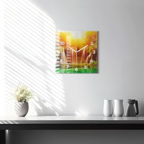 Horloge carrée 30x30 cm Wallfluent à mécanisme silencieux avec aiguilles blanches