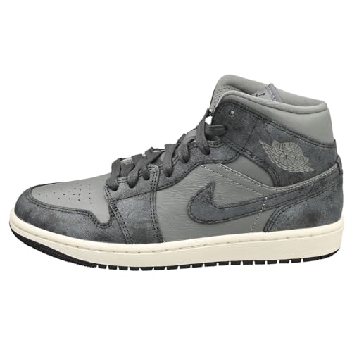 Image of Nike Women's Air Jordan 1 Mid SE Sneaker