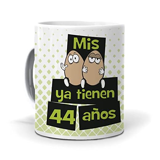 Taza Mis Huevos ya Tienen 44 años. Cerámica AAA - 350 ml.