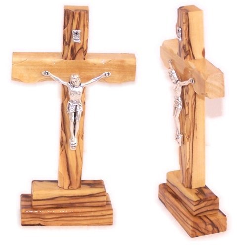 zytoon Olijfhout Staande Kruis met Crucifix. (5H)