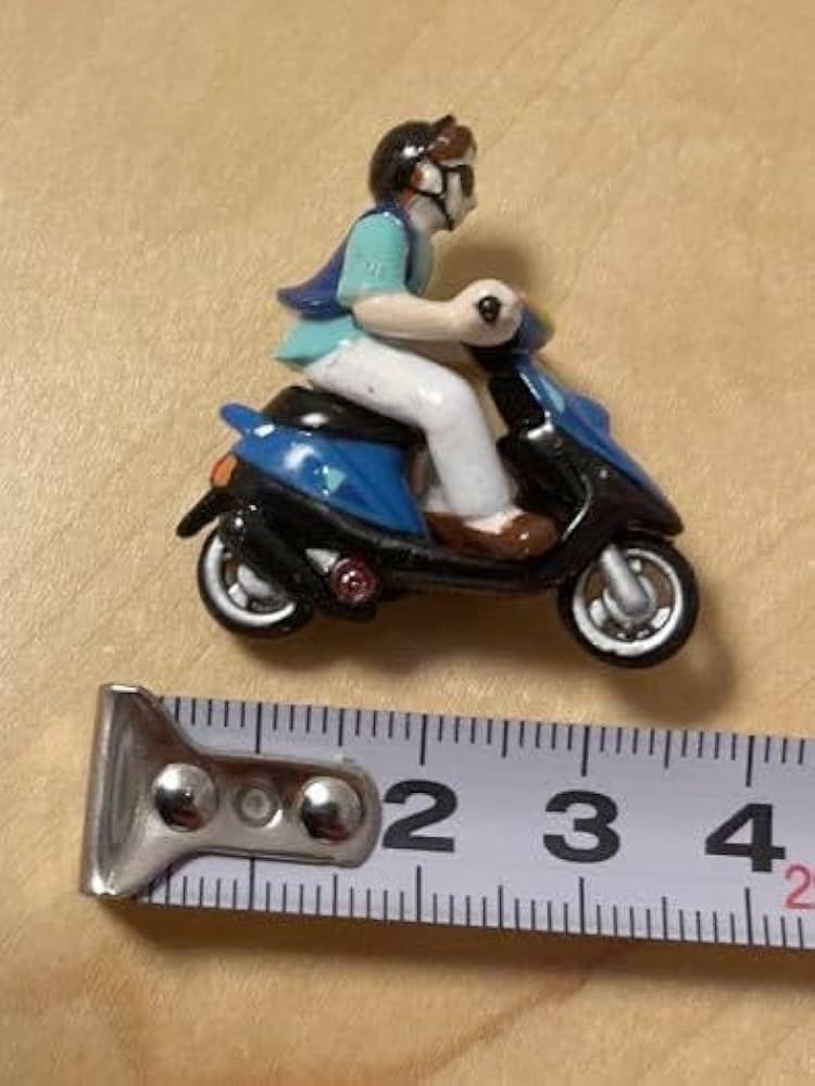 スクーター オートバイ 赤バイク 原付 原チャリ 暴走族 ジオラマ Amazon.co.jp: スクーター①赤バイクミニカーライダー付き 原