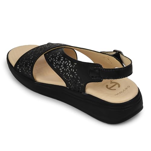 Image of Liberty Healers Black & Cherry Sandals for Women - Cushioned