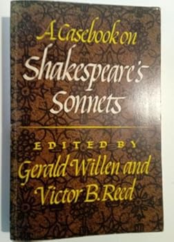 Paperback A Casebook on Shakespeare's Sonnets Book