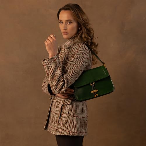 Image of Time Resistance Leather Shoulder Bag - Full-Grain Leather Handbag with Toggle Closure - Elegant Handbag for Women