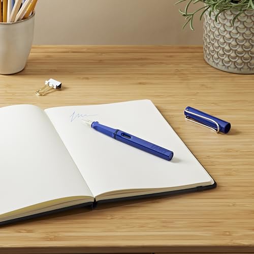 Image of LAMY safari blue - Fountain Pen with ergonomic grip & polished steel nib in size M - ideal for any Writing & Calligraphy - including LAMY T 10 blue cartridge - Right-Handed