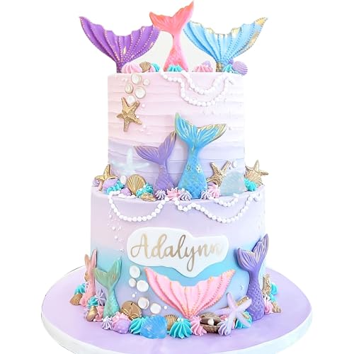 Décoration de gâteau petite sirène avec garniture queue et coquillage sous la mer