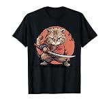 Il design vivido e intricato mette in mostra la fusione di estetica giapponese e mistica felina. Lascia che il mondo veda il tuo amore per i gatti e il fascino degli antichi guerrieri giapponesi.