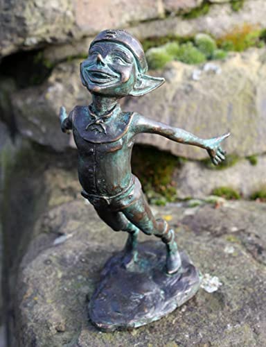 H. Packmor GmbH Bronzefigur Kleiner stehender Kobold Gnom Elfe aus Bronze grün Gartendekoration 13x20x13cm Cover