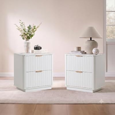 Fluted Nightstand Set of 2 with Charging Station, Wood Bedside Table with 2 Drawers, Modern Night Stands for Bedroom (White)