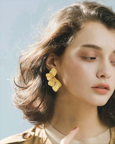 Chunky Gold Flower Earrings for Women Vintage Boho Summer Spring Petal Statement Earrings Trendy Large Floral Dangle Earring4