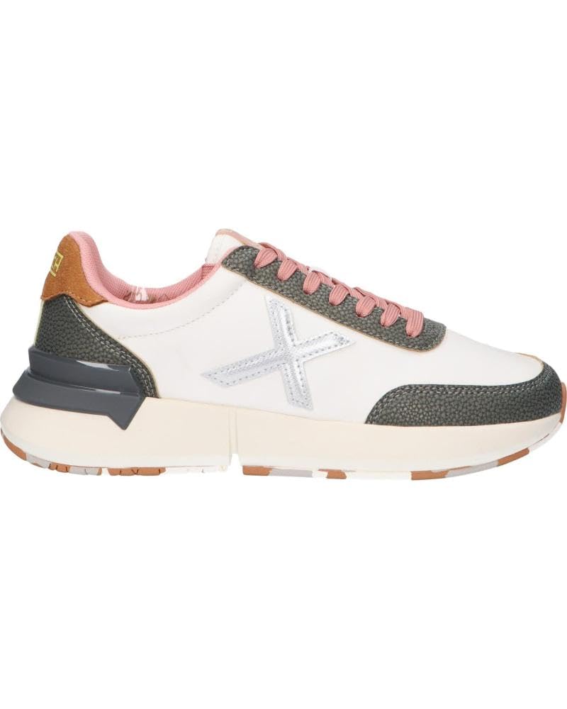 Munich Unisex Versus Sneaker, White, 8 UK