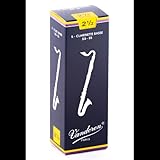 La caña para clarinete baja Vandoren tradicional tiene un expediente de pista probado durante muchos años, y es ampliamente jugado en el mundo profesional. Esta caña es adecuado para todos los estilos de música.
