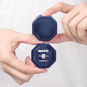 WantGor Velvet Ring Box, 3 Slots Jewelry Ring Gift Box Vintage Ring Display Holder Case for Wedding Ceremony Proposal Engagement (Navy Blue) WantGor Velvet Ring Box 3 Slots Jewelry Ring Gift Box Vintage Ring Display Holder Case for Wedding Ceremony Proposal Engagement Navy Blue