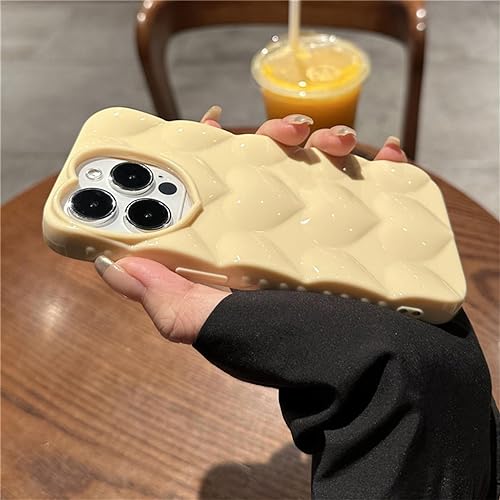 Coque silicone iPhone 13 jaune coeur 3D pour le quotidien