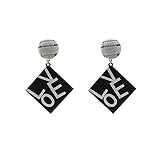 Tragbar und leicht, angenehm zu tragen und einfach zu tragen. Hypoallergene Ohrringe für optimalen Tragekomfort