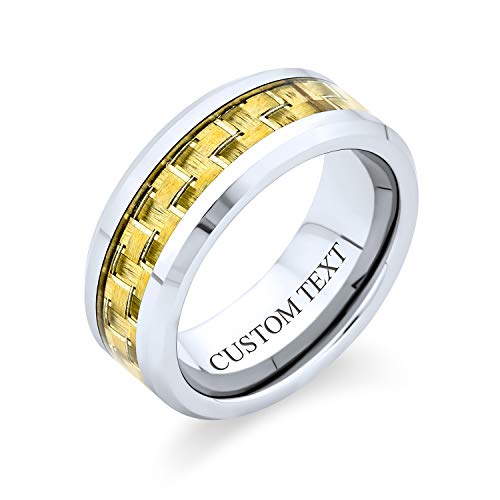 Imagen de Bling Jewelry Incrustación geométrica de fibra de carbono personalizada Parejas Anillos de boda de titanio para hombres para mujeres 8MM grabado personalizado