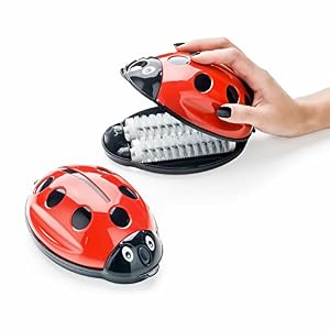 Baroni Home Raccogli Briciole Coccinella in Plastica con Doppia Spazzola, Raccoglibriciole Manuale per Tovaglie e Tappeti, Spazzola Raccoglibriciole da Tavolo, 17x11x17 cm