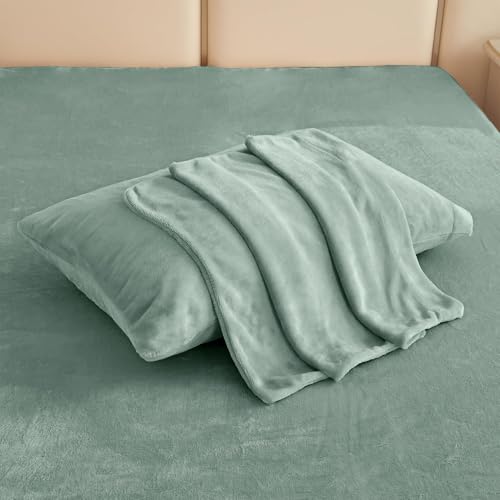 Image of Viviland Plush Microfleece Full Bed Sheet Set, Sage Green | Soft Flannel-like Fleece, 100% Polyester, Fluffy Velvety Feel, 200GSM, 15 inch Deep Pocket, Warm Winter Gift & Decor