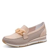 Un talon compensé assure un look élégant.