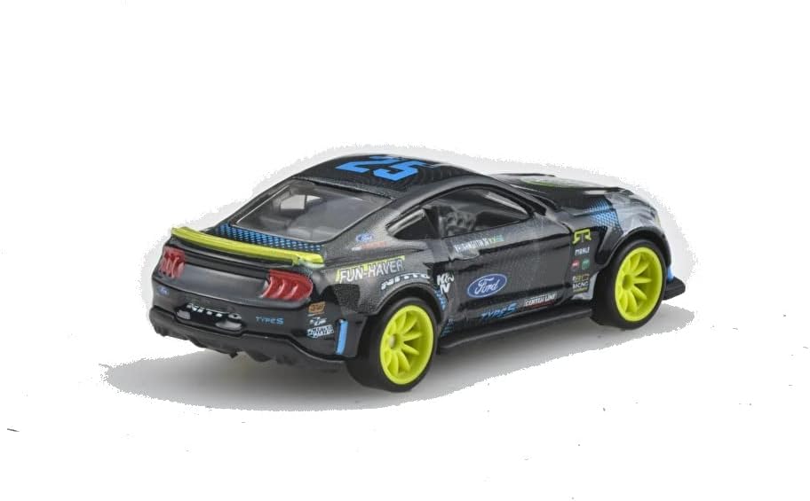 Hot Wheels HCY71 Premium 2 Pack Ford Mustang RTR SPEC 5 (For Ages 3 and Up) ()