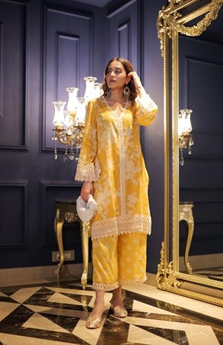 Image of LookMark Women Cotton Blend Kurta and Pant - Suitable For Every Indian Occasion