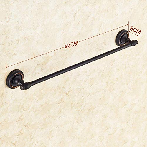 Porte-serviettes mural compact pour optimiser une petite salle de bain